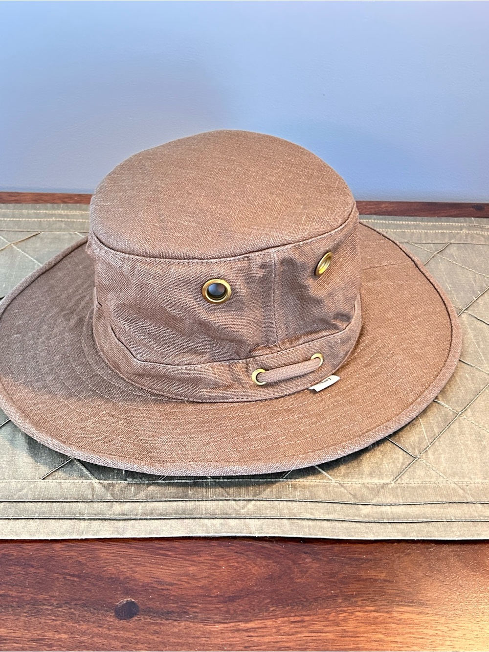 Tilley TH5 Hemp Medium Brim Hat Mocha Brown Bucket Canada 7 3/8